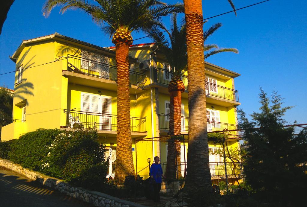 House Rozi Hotel Palit ภายนอก รูปภาพ